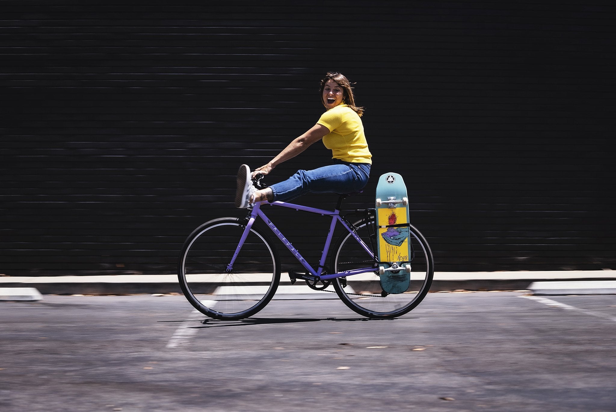 正規販売店 超美品 FAIRDALE 女性用クロスバイク フェアデール 新品 FAIRDALE LOOKFAR ノラ ルックファー NORA  LOOKFAR アーバンクルーザー 2022年 クロスバイク Lサイズ ラベンダー